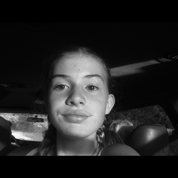 Meet your Posher, Josie - Picture 1 of 1